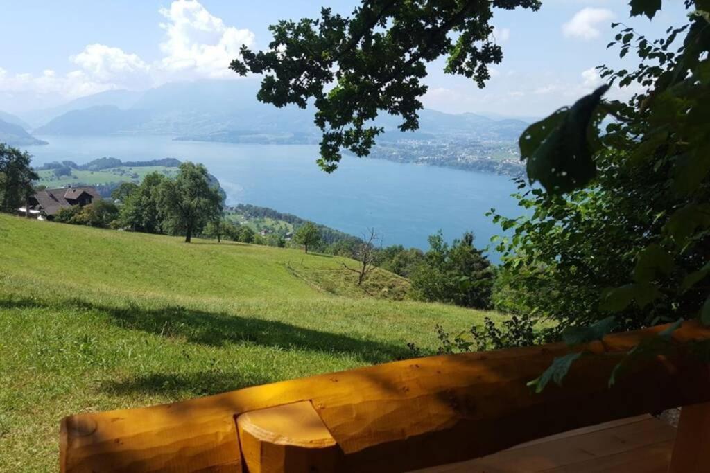 Bauernhaus Mit Charme, Traumaussicht Und Sauna Weggis Exteriér fotografie