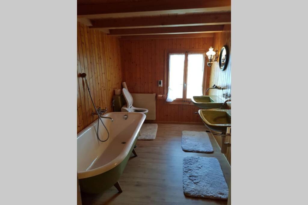 Bauernhaus Mit Charme, Traumaussicht Und Sauna Weggis Exteriér fotografie