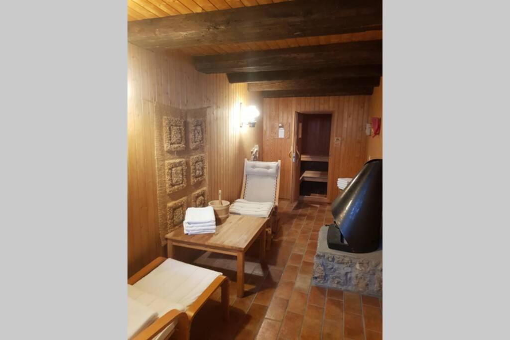 Bauernhaus Mit Charme, Traumaussicht Und Sauna Weggis Exteriér fotografie